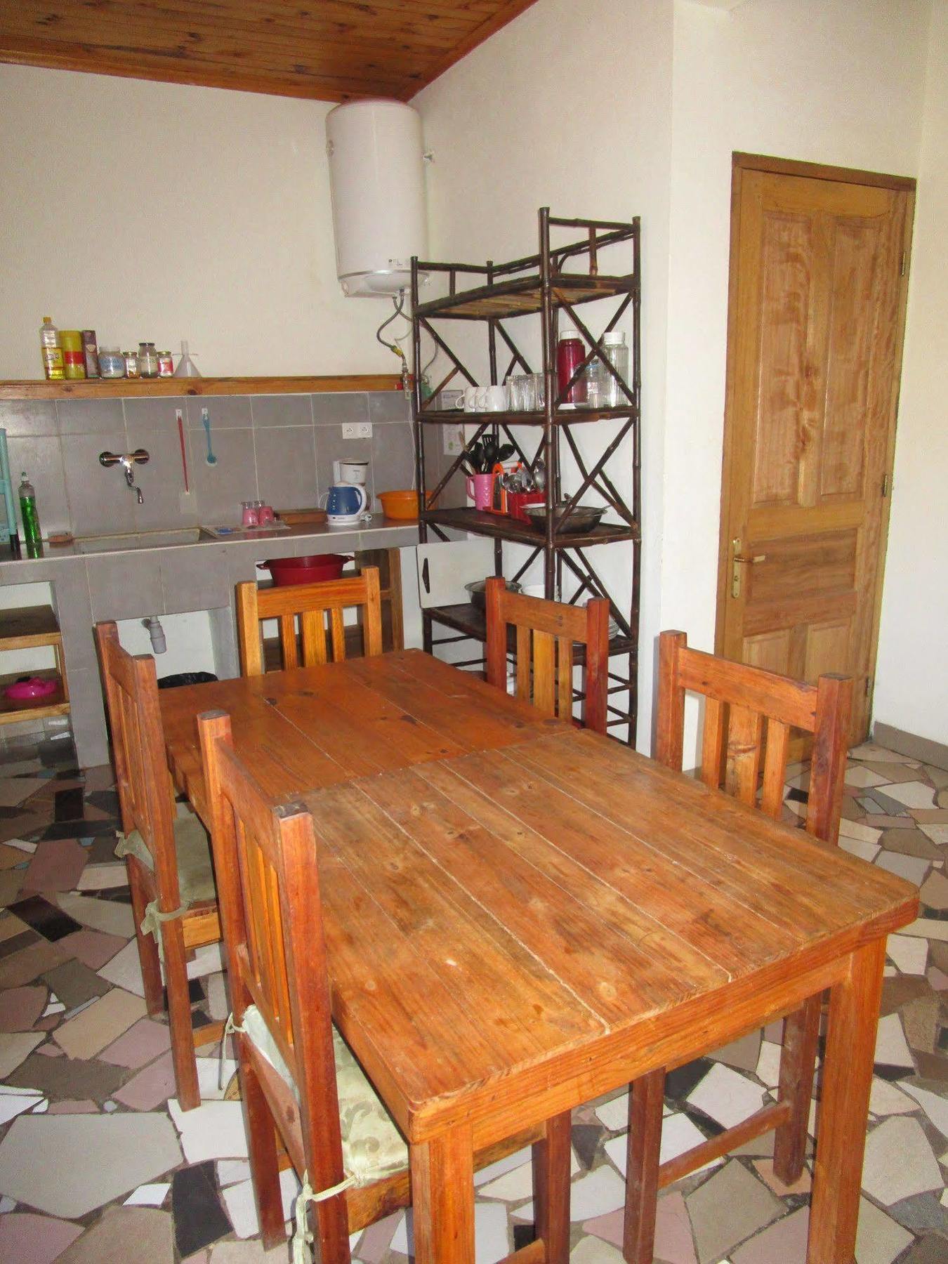 Meva Guesthouse أنتاناناريفو المظهر الخارجي الصورة