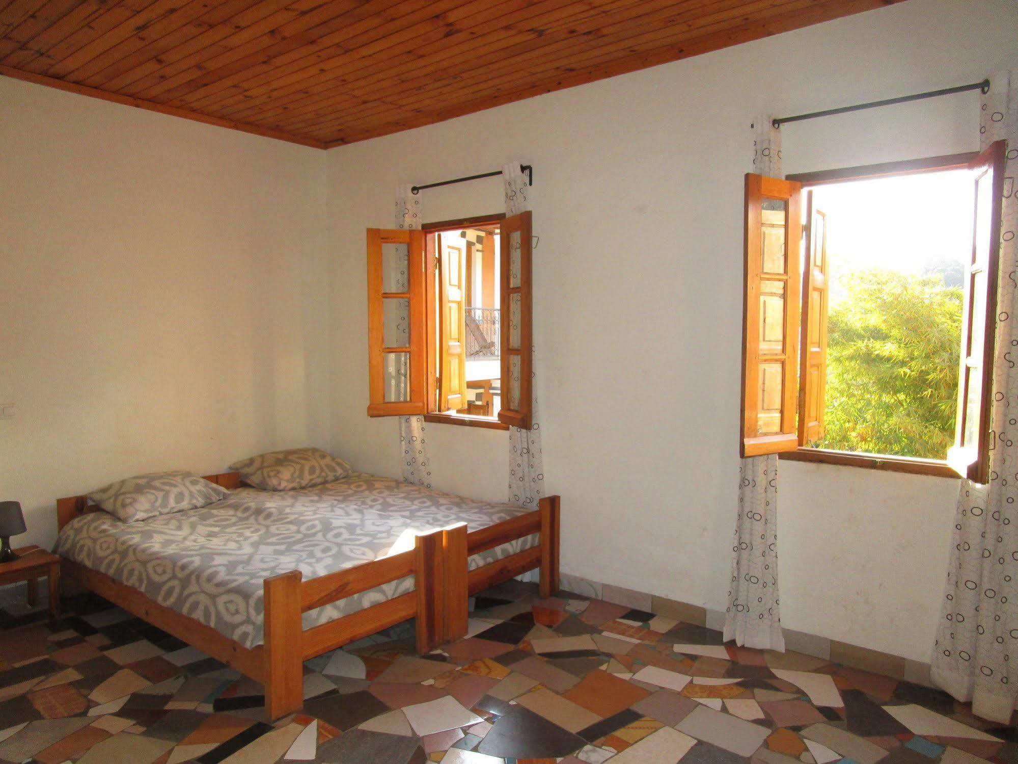 Meva Guesthouse أنتاناناريفو المظهر الخارجي الصورة