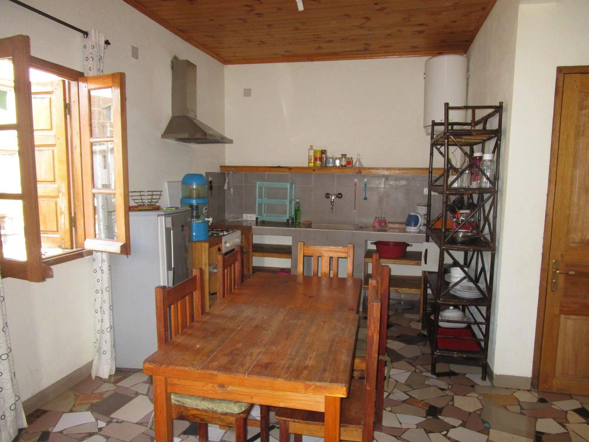 Meva Guesthouse أنتاناناريفو المظهر الخارجي الصورة